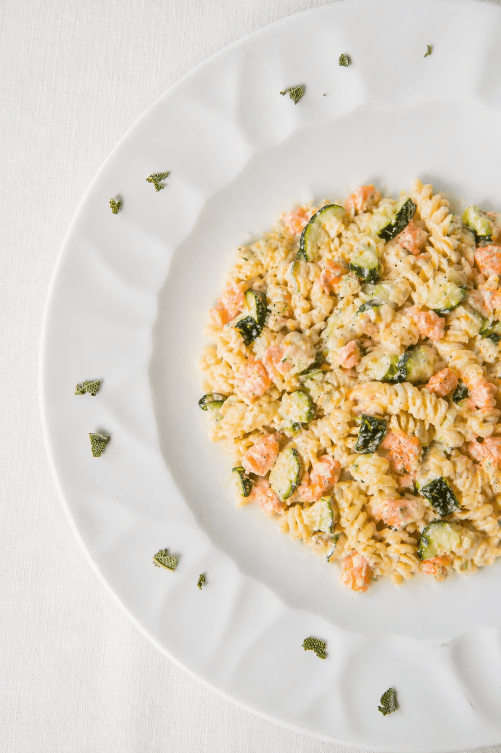 Fusilli low-carb con salmone e zucchine - Linea Bella Vita